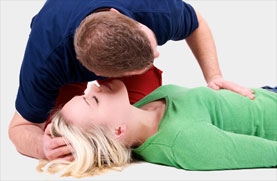 Médica-Formations Medica-Formations est une association loi de 1901, à but non lucratif, dont l'objet est de développer la formation secouriste des citoyens, ainsi que la formation continue des salariés en matière de secourisme, quelque soient leurs environnement.